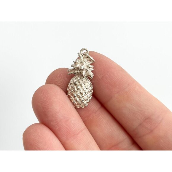 Pineapple Shaped Hand Carved Sterling Silver 925 Vintage Pendant | Charm - Picture 8 of 8